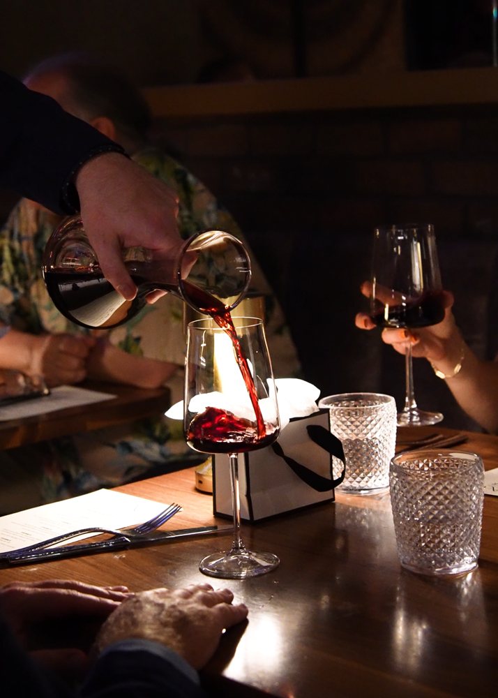 Adelina: Wine service at Adelina