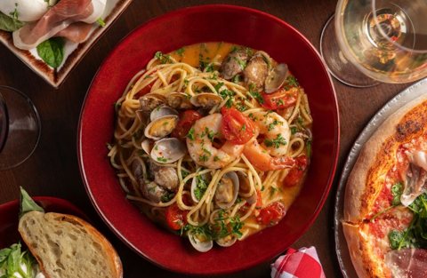 La Lanterna: La Lanterna specials page image