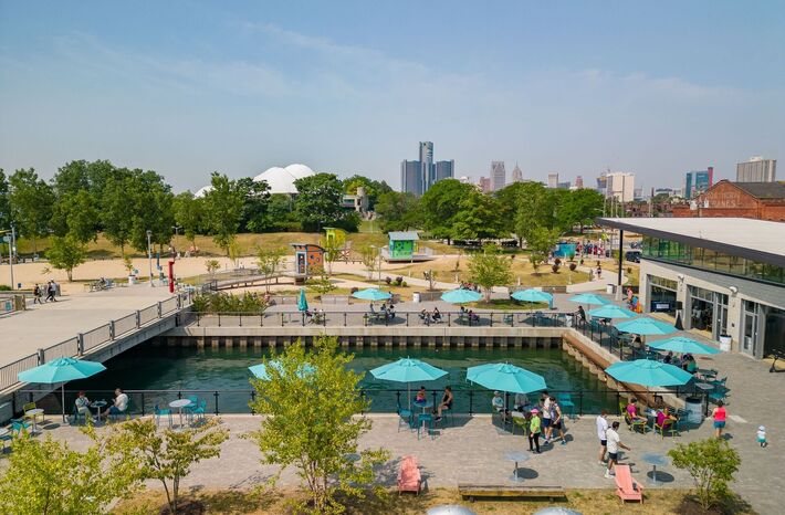 Robert C. Valade Park: kép a saját honlapjukról