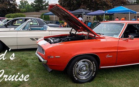 Woodward Dream Cruise: Classic cars on Woodward Avenue during the 2022 cruise