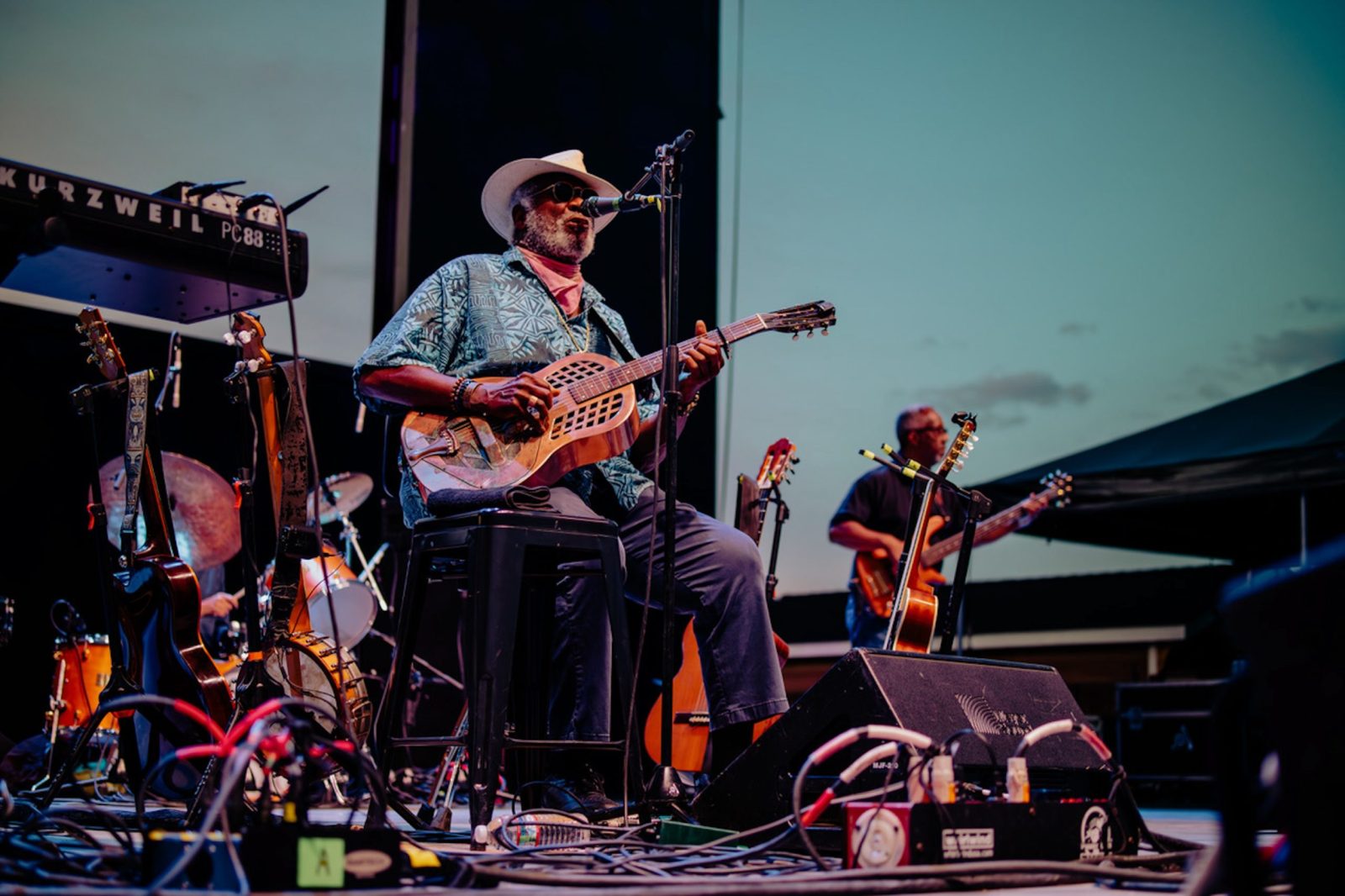Taj Mahal és a Phantom Blues Band — Szervezői kép