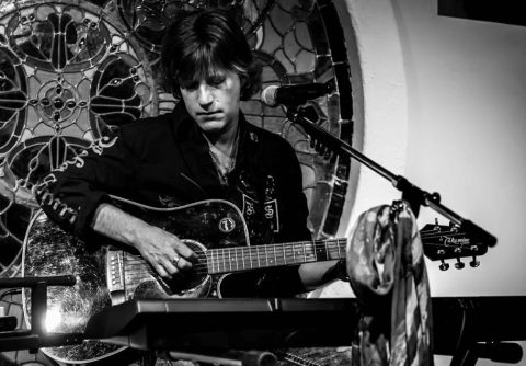 Danny Wilde előadja a „Main Street” – Bob Seger zenéje — Szervezői kép