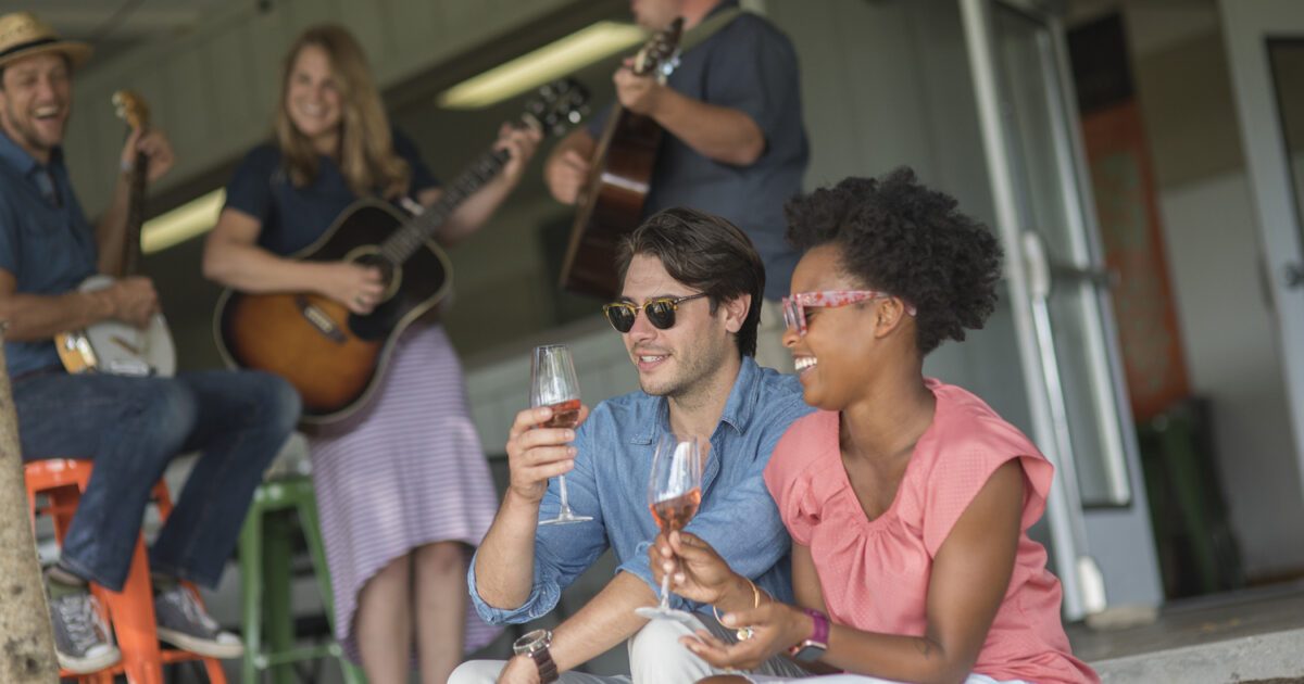 MAWBY x Bayview Yacht Club Strolling Brunch — Organizer image