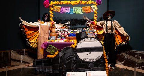 14th Annual Ofrendas: Celebrating el Día de Muertos – halottak napi oltárok a DIA-ban — Szervezői kép