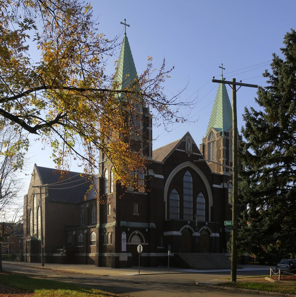 Holy Cross at Yale and South streets in autumn