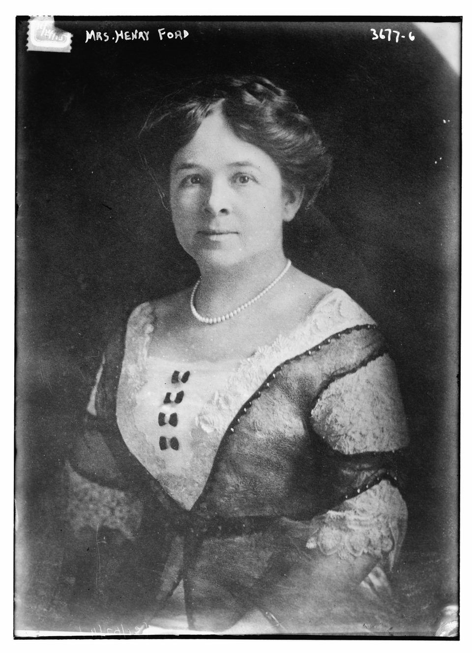 Clara Bryant Ford, Henry Ford’s wife, in 1915