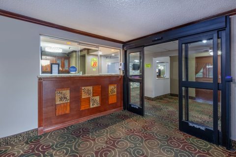 The lobby with front desk