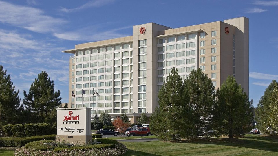 Auburn Hills Marriott Pontiac — exterior