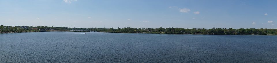 Panorama of northern Belleville Lake