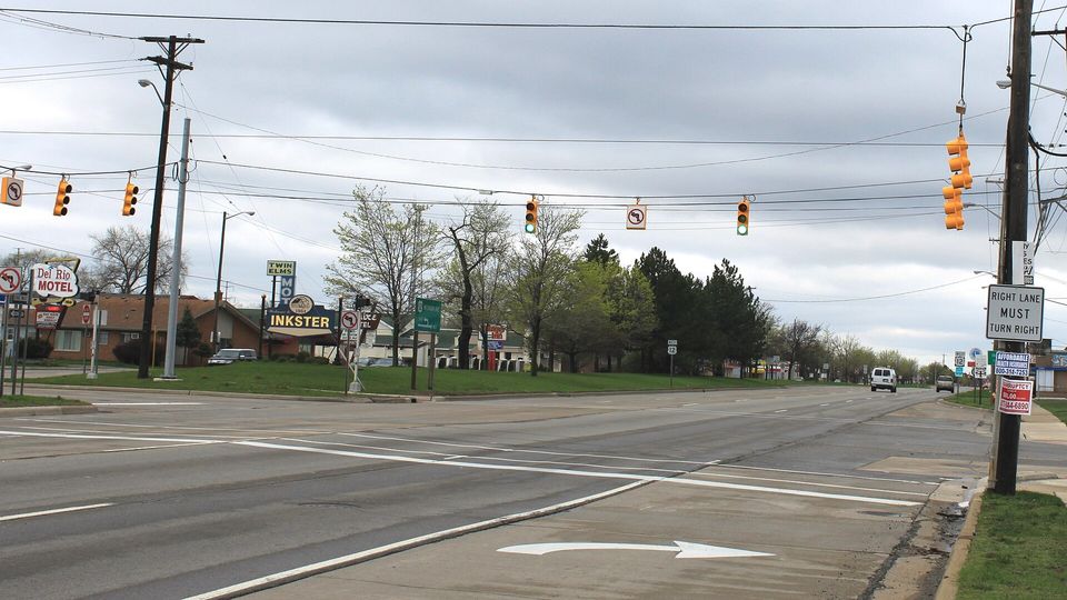 Michigan Avenue (US 12) at Beech Daly Road