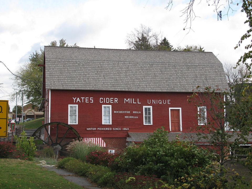 The main building of Yates Cider Mill