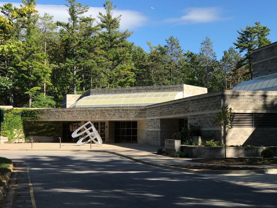 Dennos Museum Center