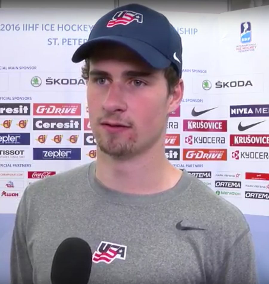 Dylan Larkin portréja