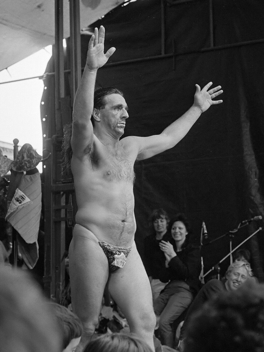 Jango Edwards portréja