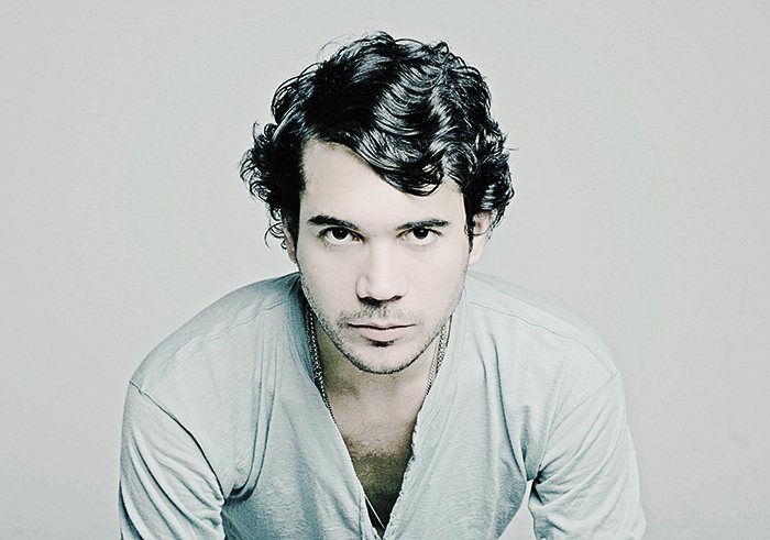 Matthew Dear portréja