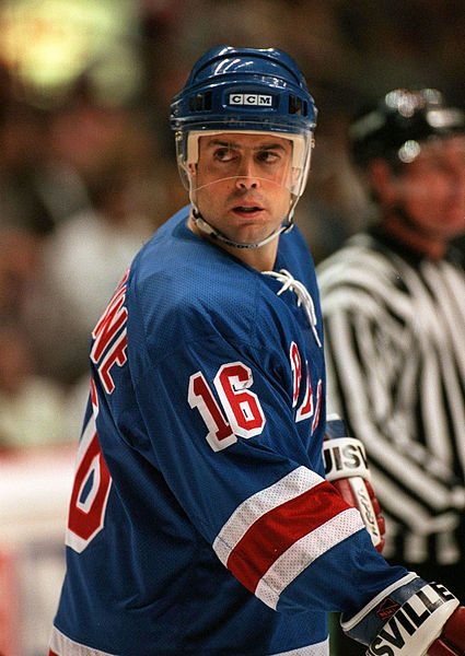 Pat LaFontaine portréja